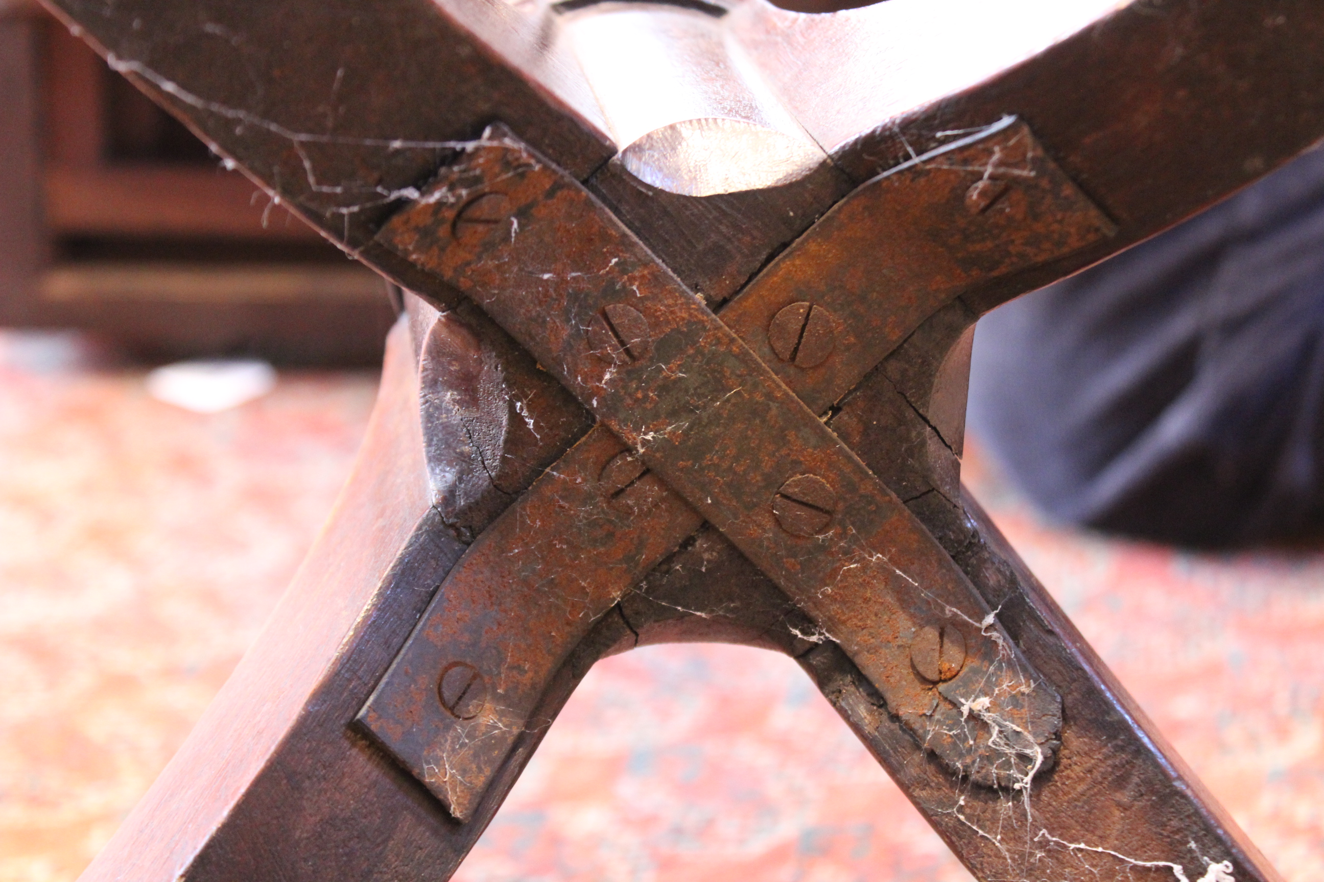 A George III mahogany pedestal quartet music stand, in the manner of Gillows, the rectangular - Image 8 of 8