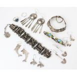 A selection of silver and white metal jewellery, to include an Arts & Crafts enamel bracelet by