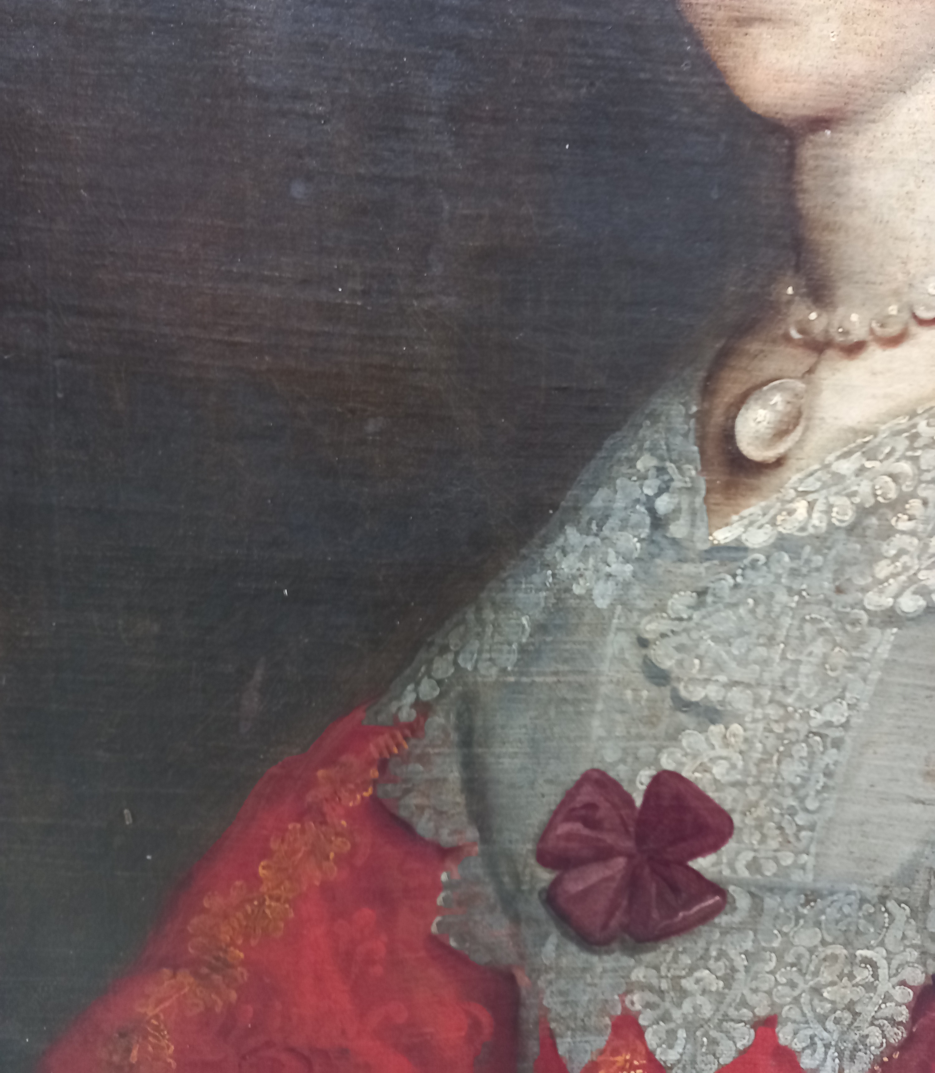 Follower of Anthony Van Dyck (1599-1641), Portrait of Queen Henrietta Maria (1609-1669), Head and - Image 10 of 18