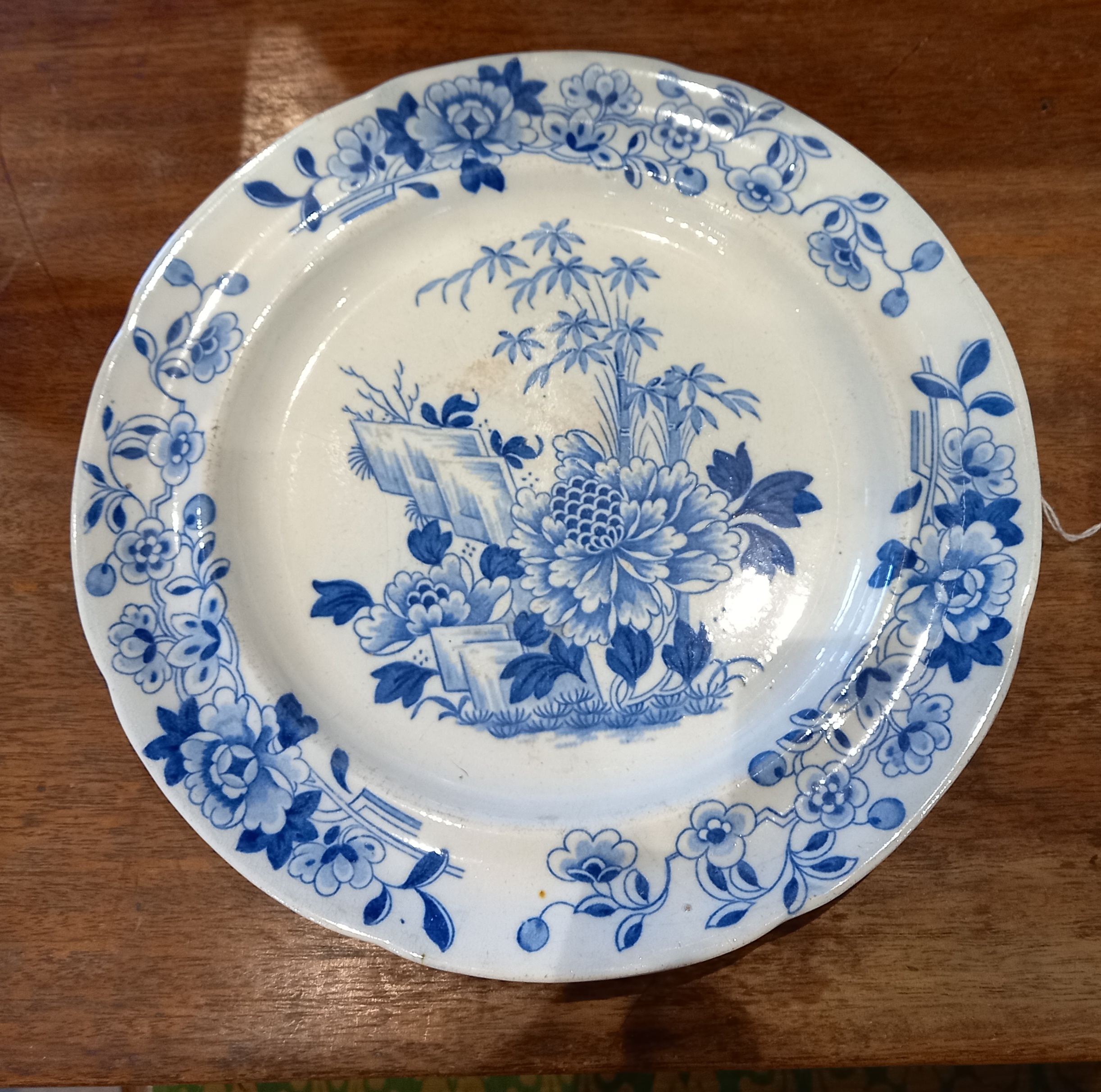 A selection of Roger's blue and white dinner wares, 19th century, each decorated with a central - Image 8 of 10