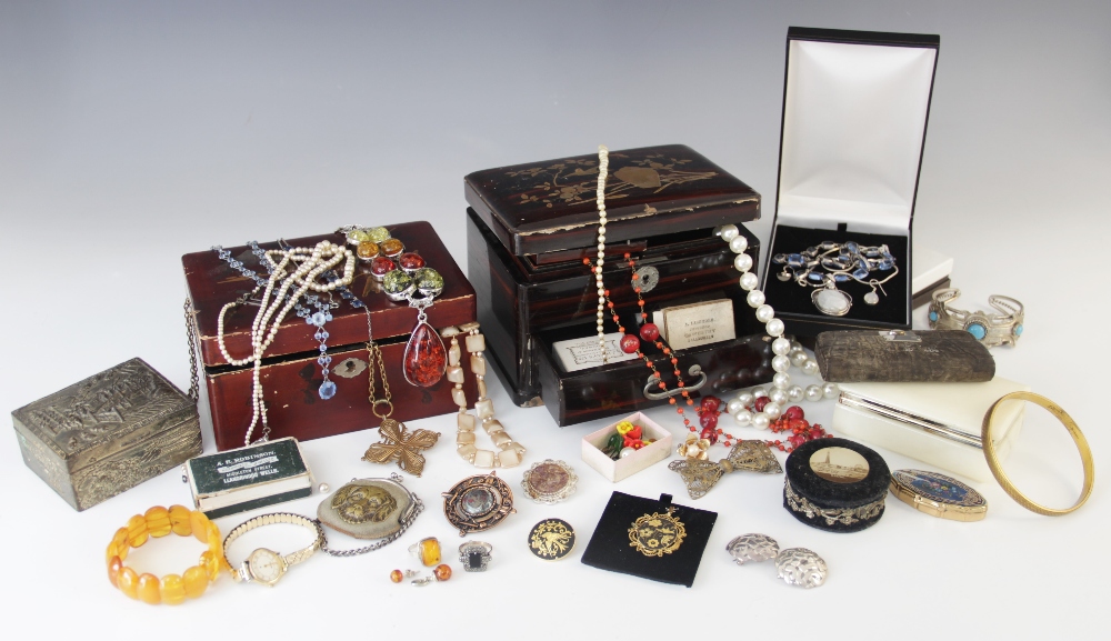 A quantity of antique, vintage and modern jewellery and jewellery boxes, to include a moonstone - Image 6 of 6