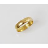 A 22ct gold wedding band, marks for London 1978, ring size N 1/2, weight 4.0gms