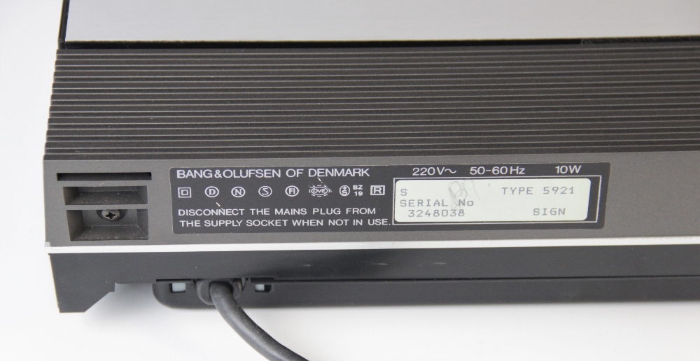 A Bang & Olufsen Beosystem 5000 stereo HiFi, comprising; a Beomaster 5000 FM/AM Receiver, a - Image 3 of 6