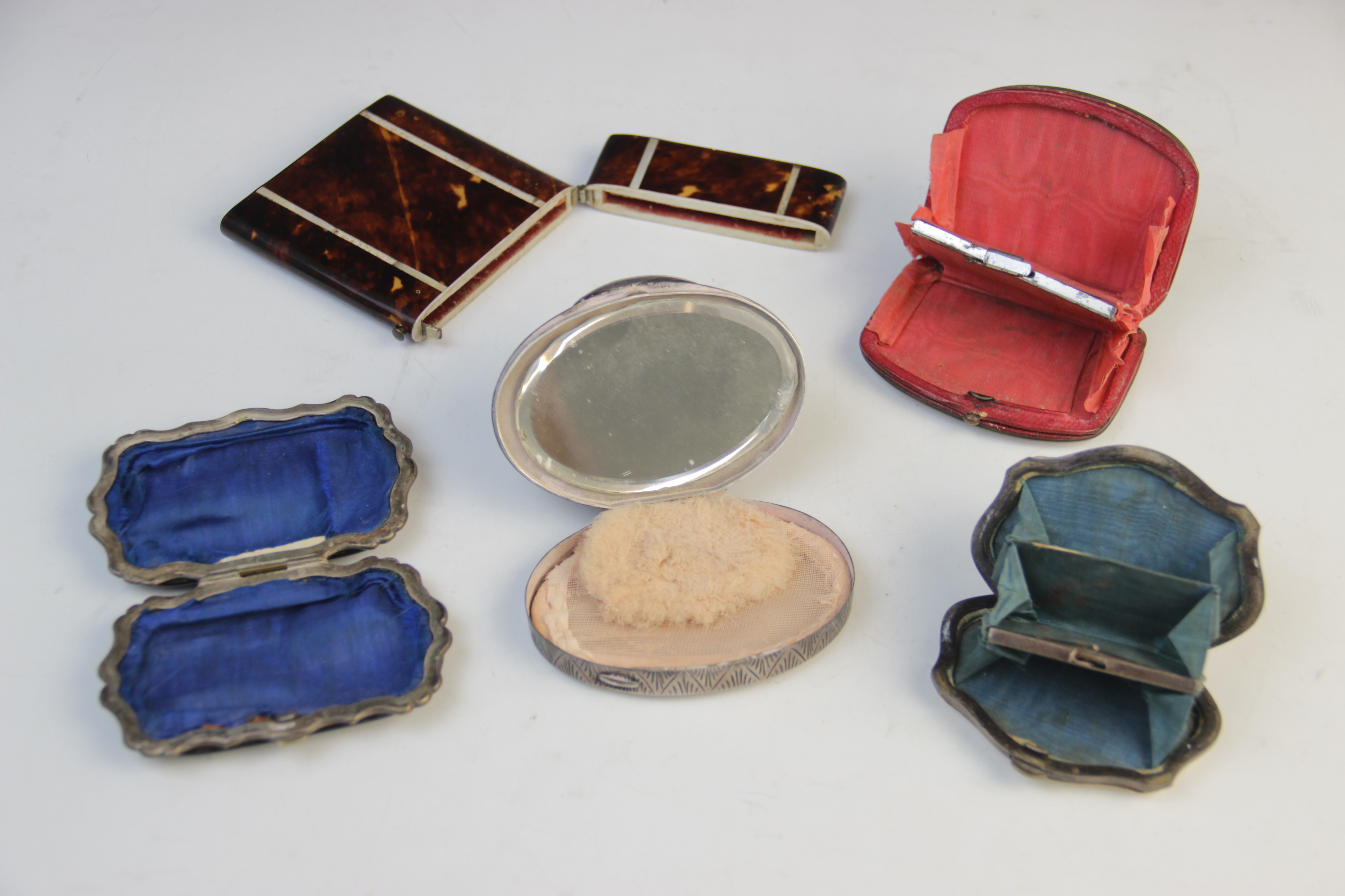 A selection of 19th century and later purses, vestas, compacts and card cases, to include a - Image 3 of 3