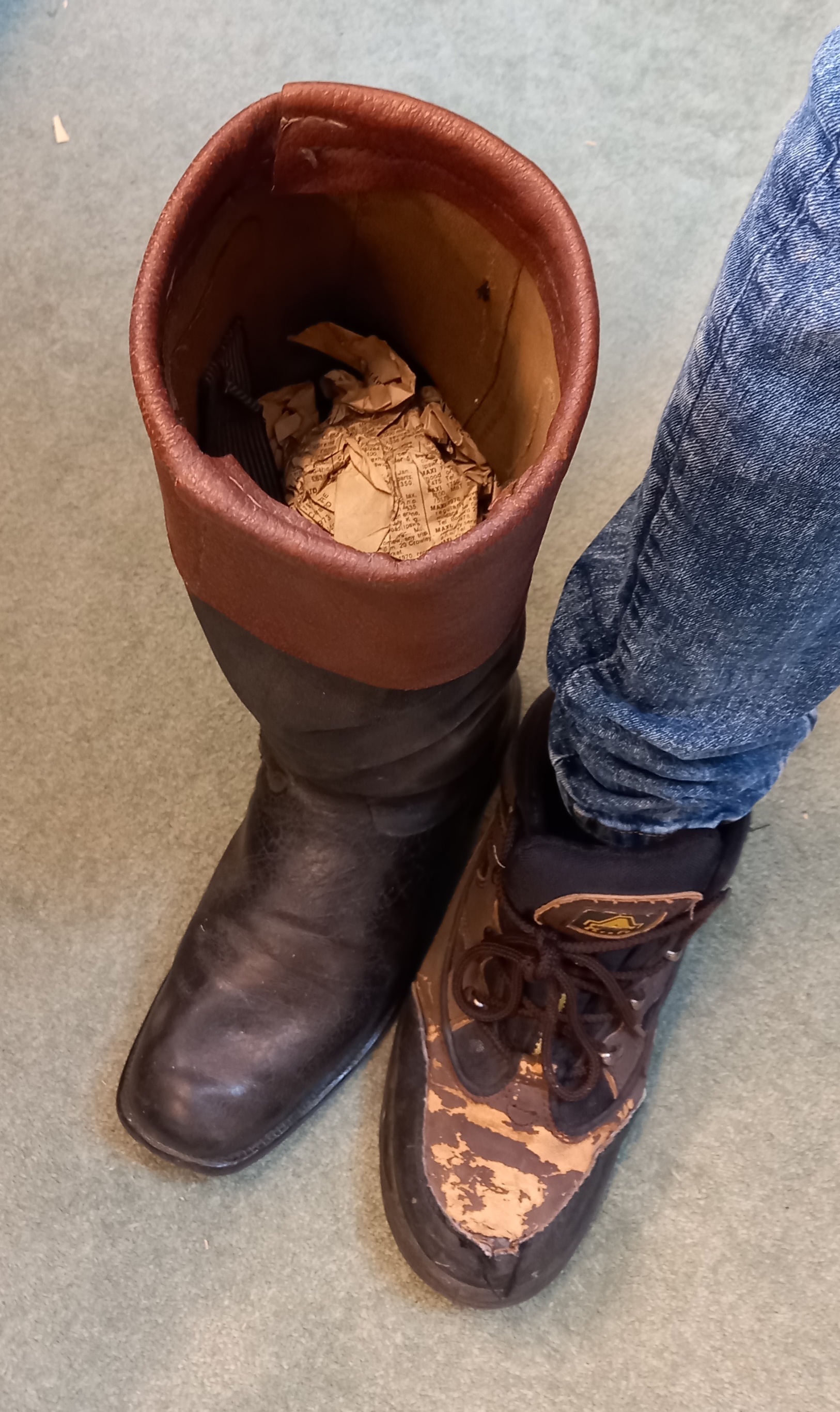 A pair of early 20th century Andertons leather riding boots (heel to toe 31cm), ten assorted - Image 3 of 3