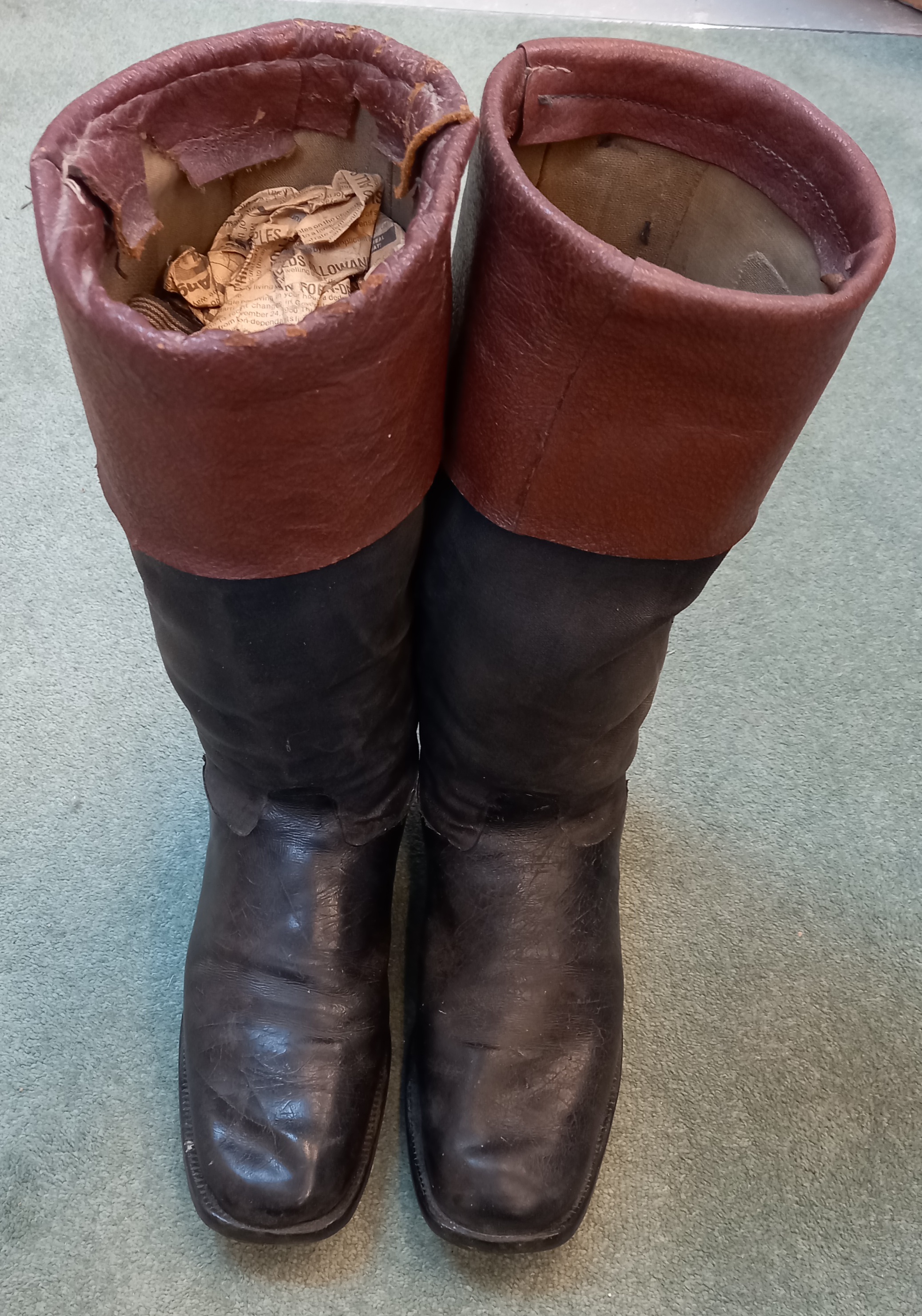 A pair of early 20th century Andertons leather riding boots (heel to toe 31cm), ten assorted - Image 2 of 3