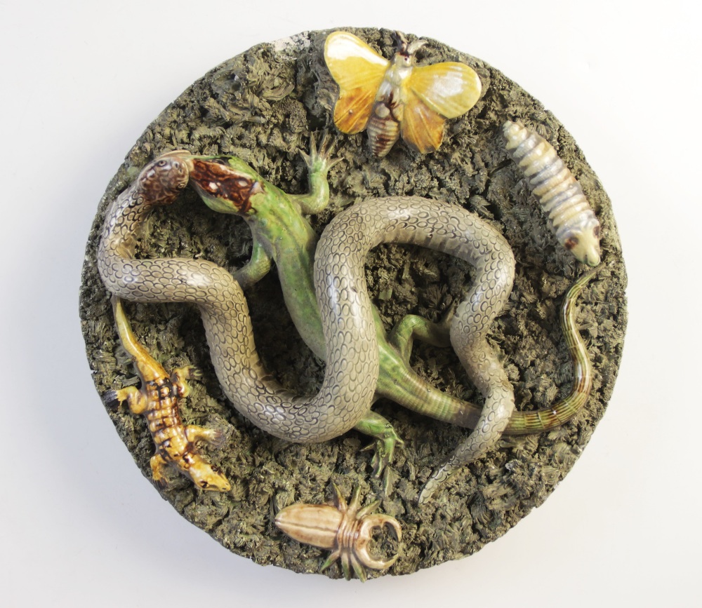 Jose Cunha Portuguese ware Palissy type plate, of circular form, decorated in relief with a snake - Image 5 of 13
