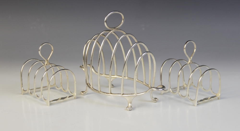 A Victorian silver six-division toast rack, Henry Wilkinson & Co, London 1893, the shaped base - Image 2 of 7