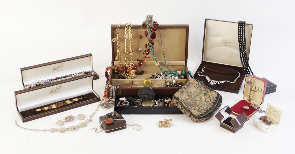 A large collection of antique and vintage jewellery, to include a Victorian rock crystal brooch,