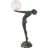 MAX LE VERRIER (Neuilly-sur-Seine 1891- Parigi 1973) SCULTURA/LAMPADA in metallo a patina verde