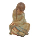 SCULTURA in ceramica LladrÃ² raffigurante "Bambina", timbro alla base. XX secolo - Alt. cm 29