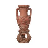 GRANDE ANFORA in terracotta di gusto eclettico con base