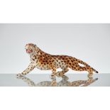 CERAMISTA ITALIANO Scultura di leopardo in ceramica