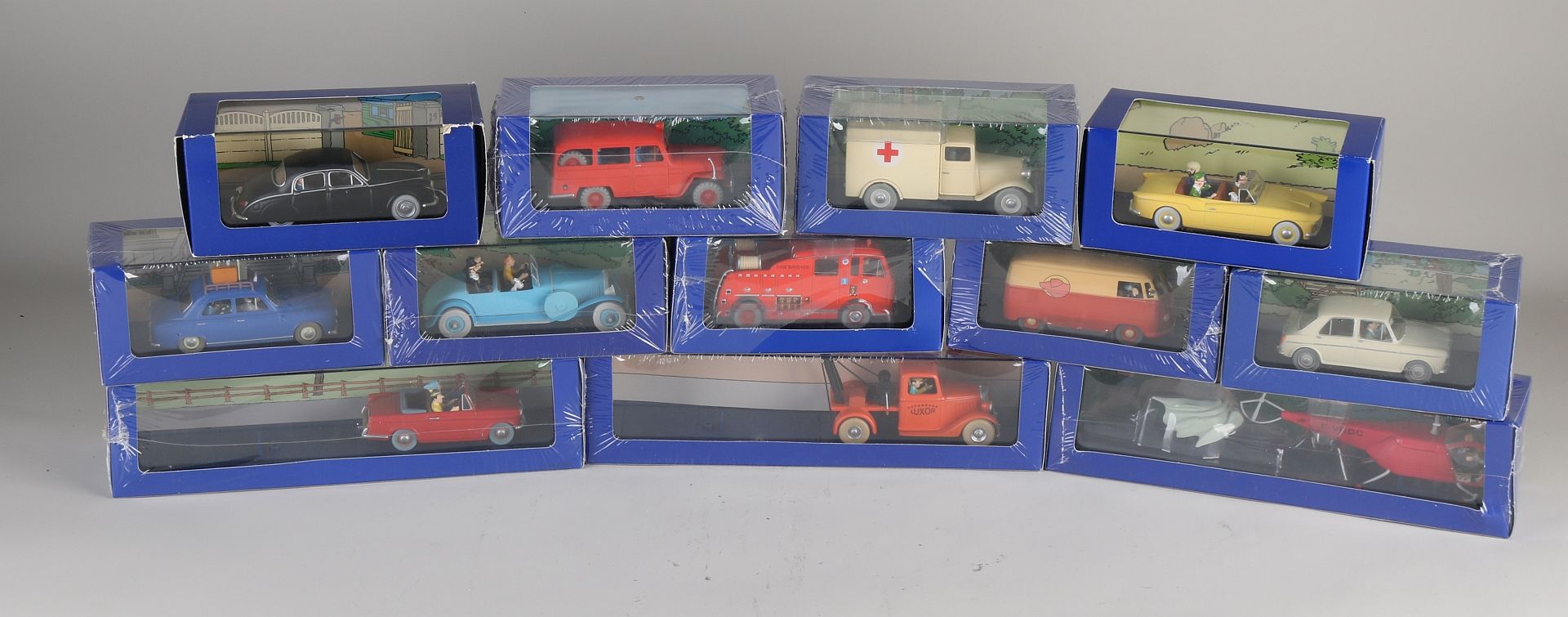 12x Verschiedene Tintin Rin Tin Tin Spielzeugautos. Hergé Moulinsart. Mit Originalverpackung. E