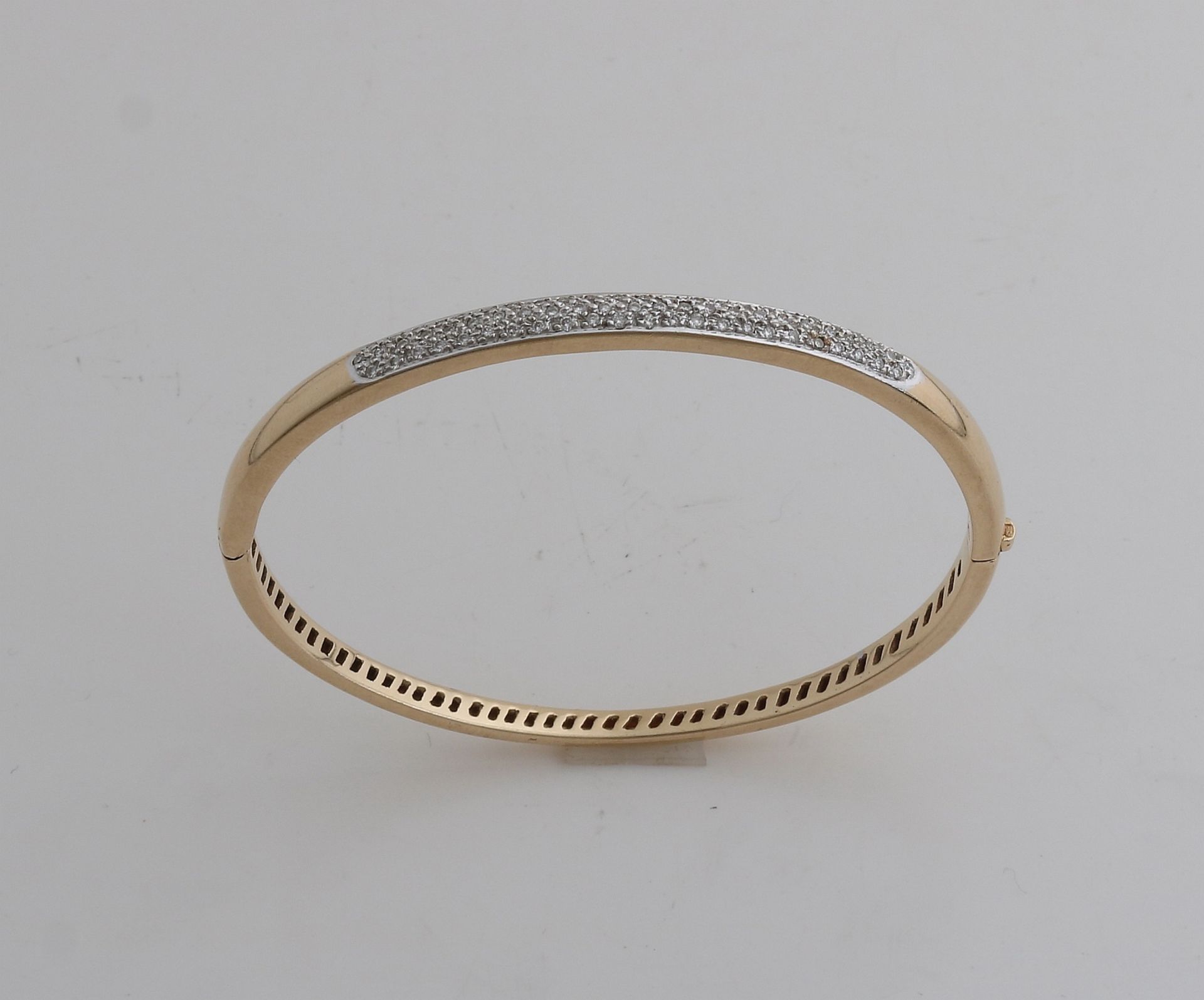 Gold bangle with diamond - Image 2 of 2