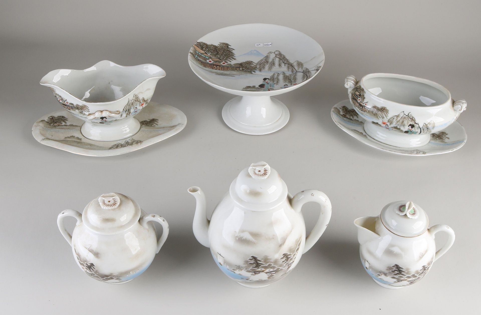 Lot of Oriental porcelain - Image 2 of 2