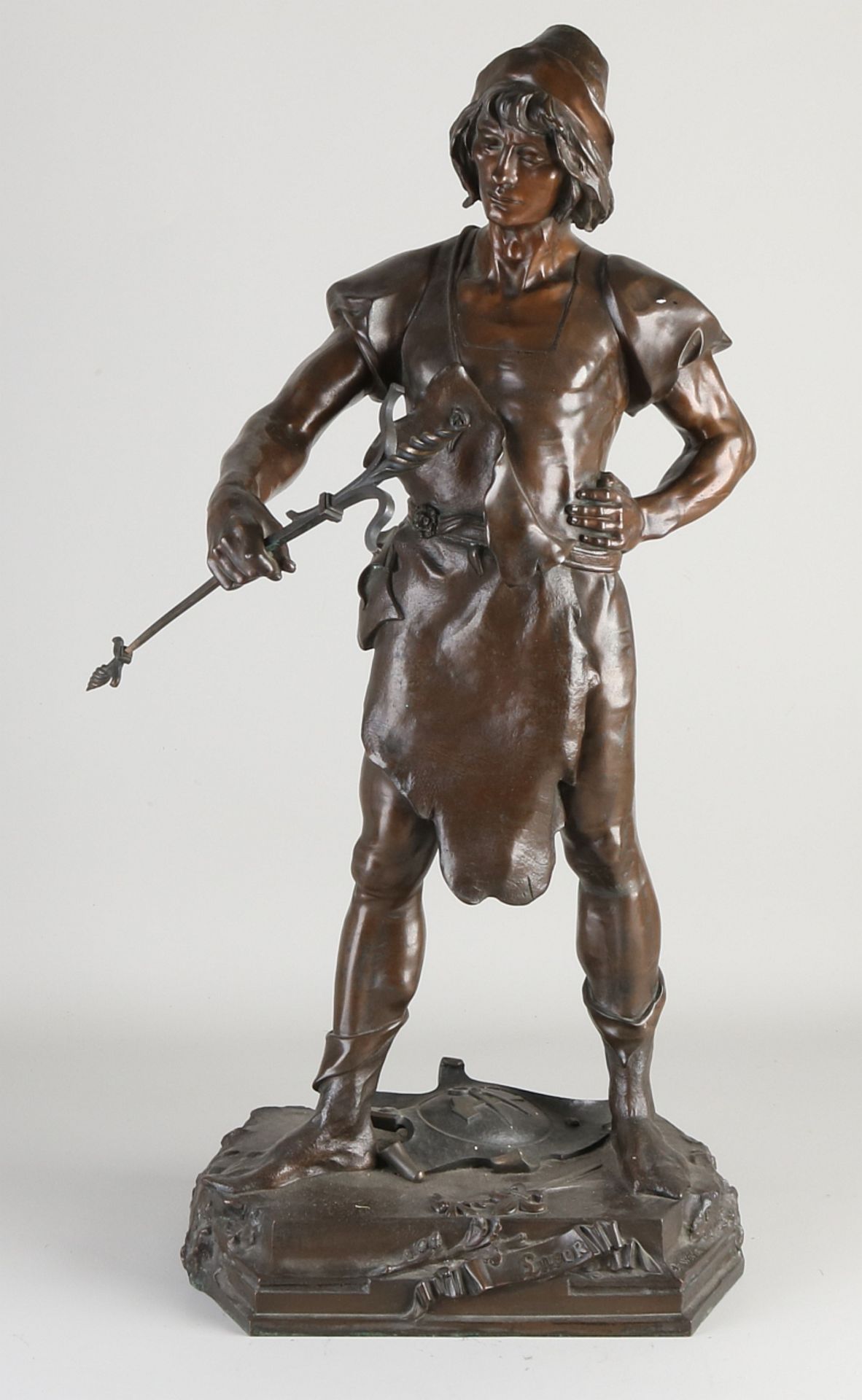 Bronze figure of A. de Wever, Smid