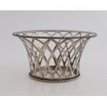 Silver clew basket