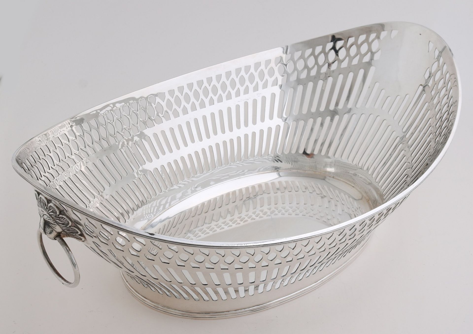 Silver bread basket - Image 2 of 2