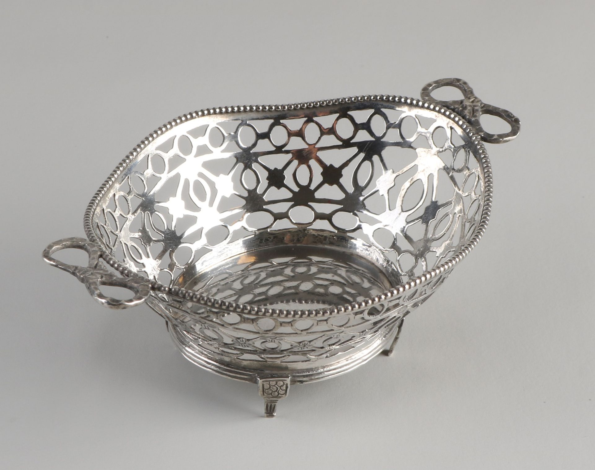 Silver bonbon basket - Image 2 of 2