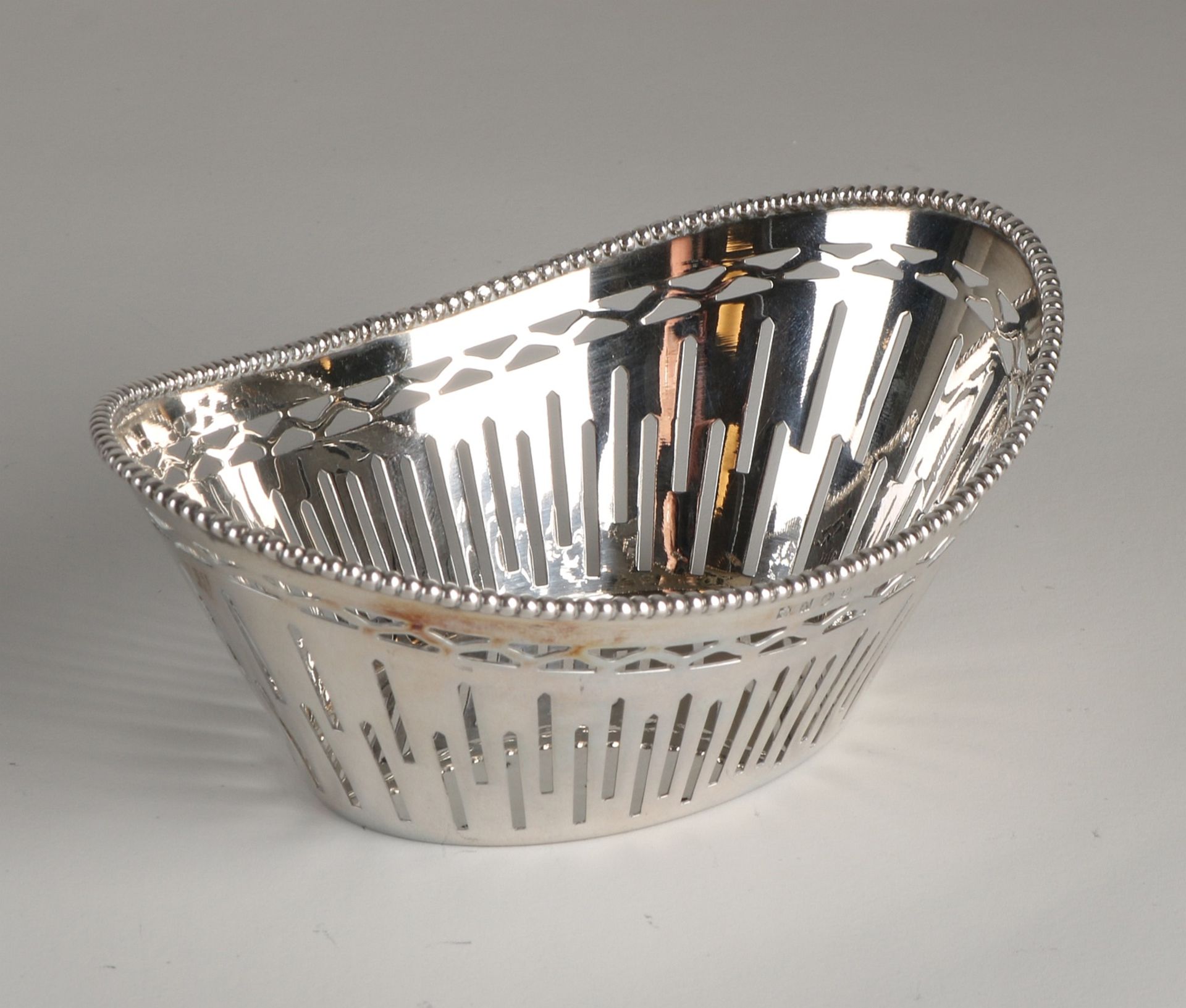 Silver bonbon basket