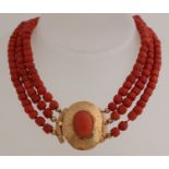 Red coral necklace