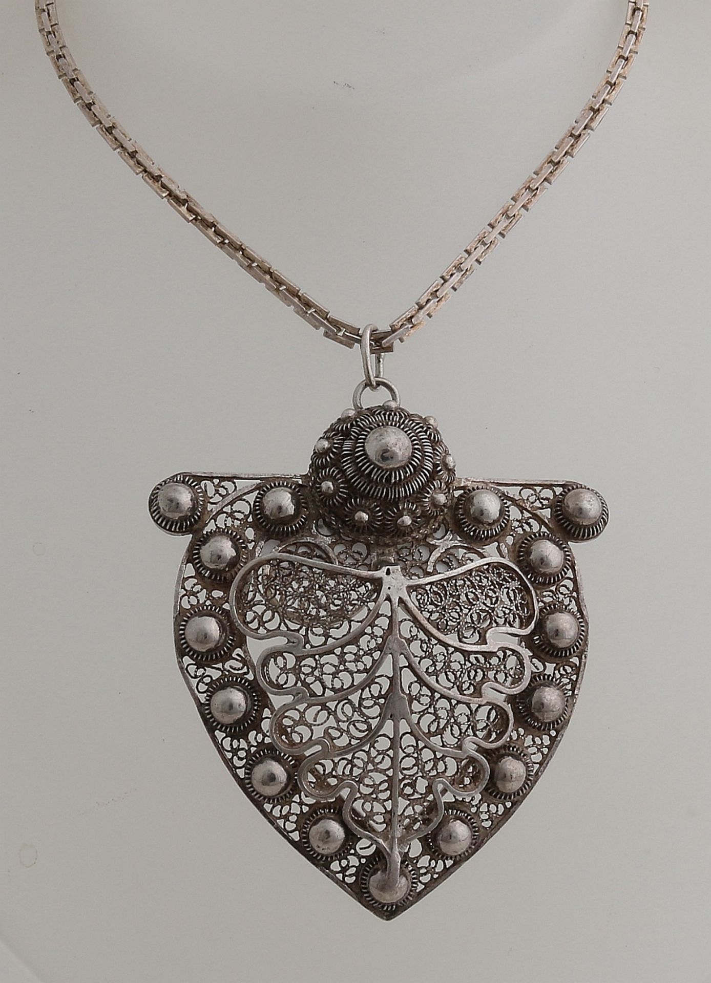 Silver necklace with filigree pendant