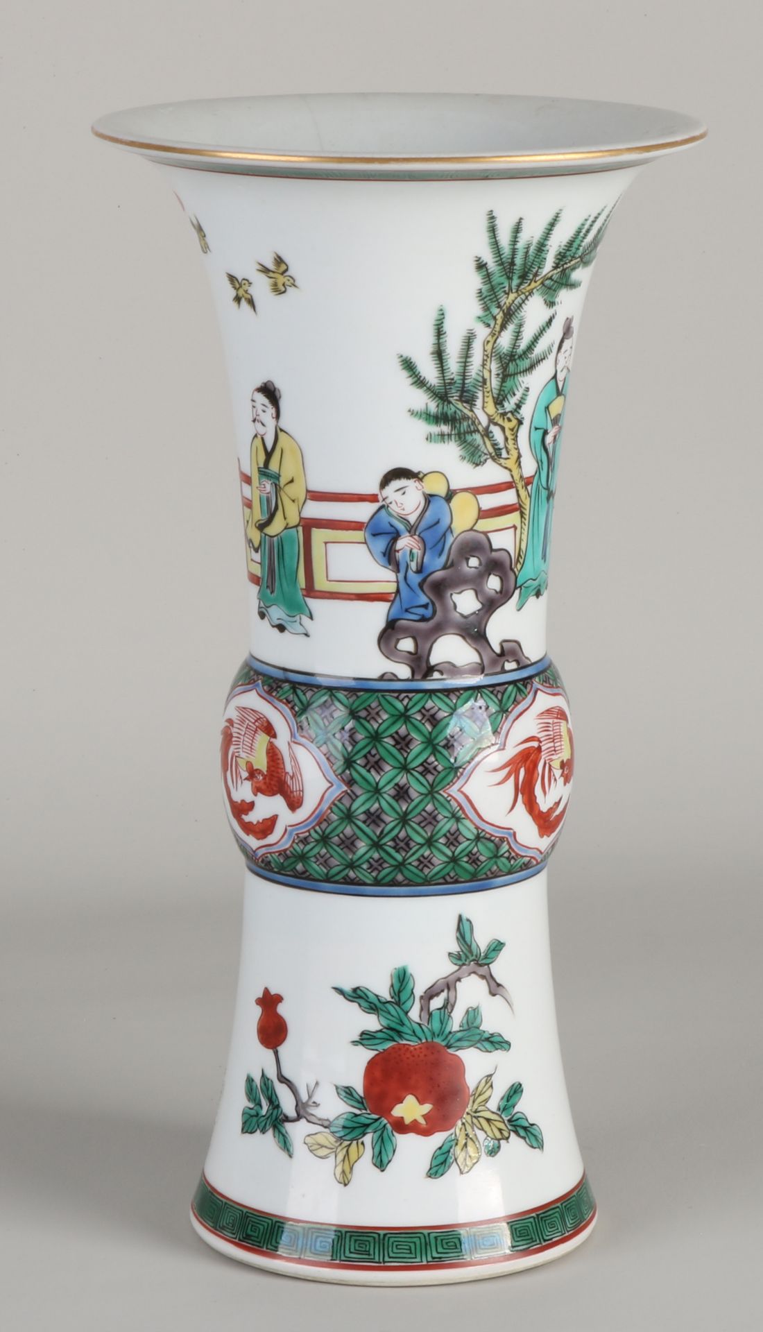 Chinese Verte family vase, H 24.3 cm.