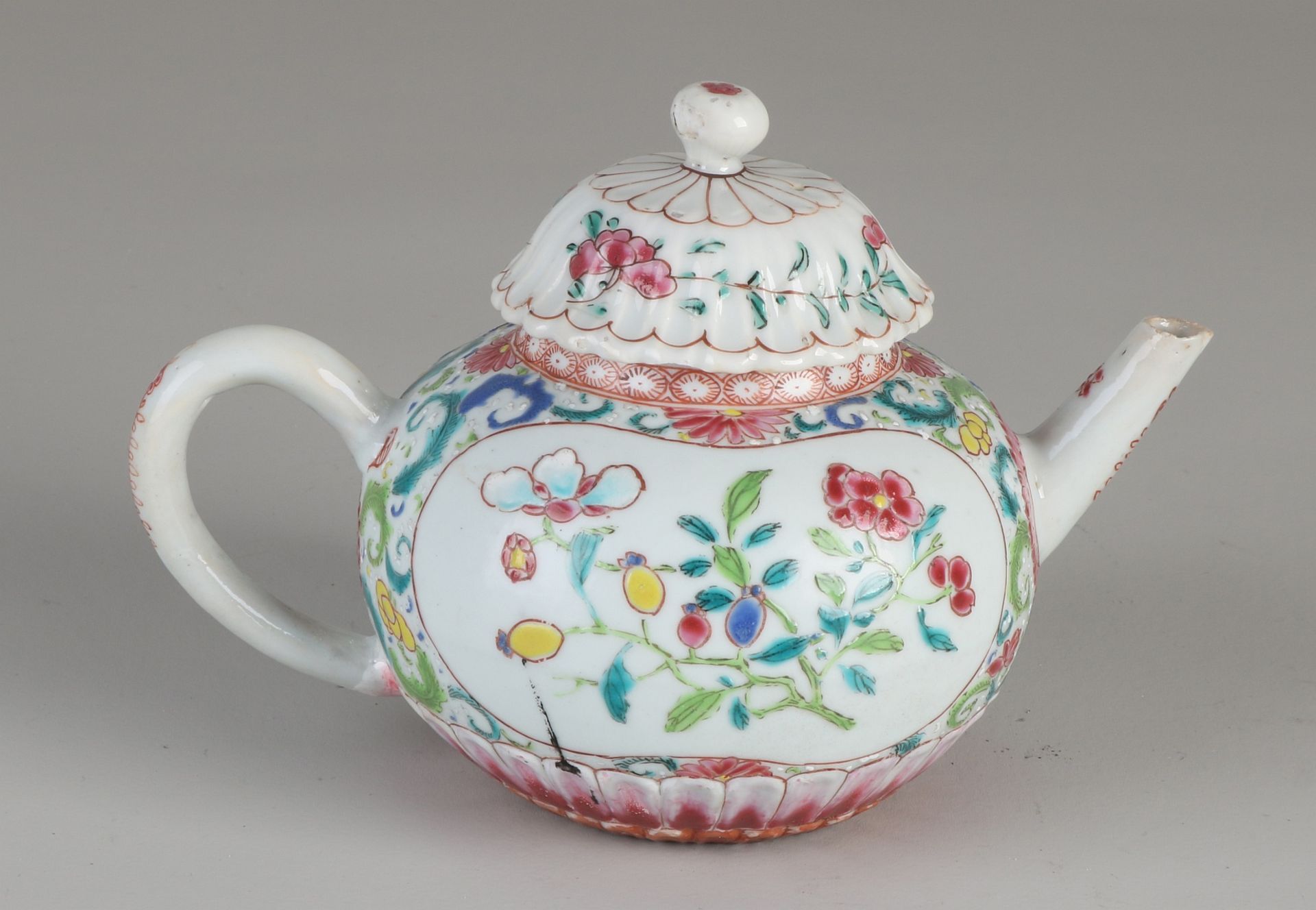 18th Century Family Rose teapot