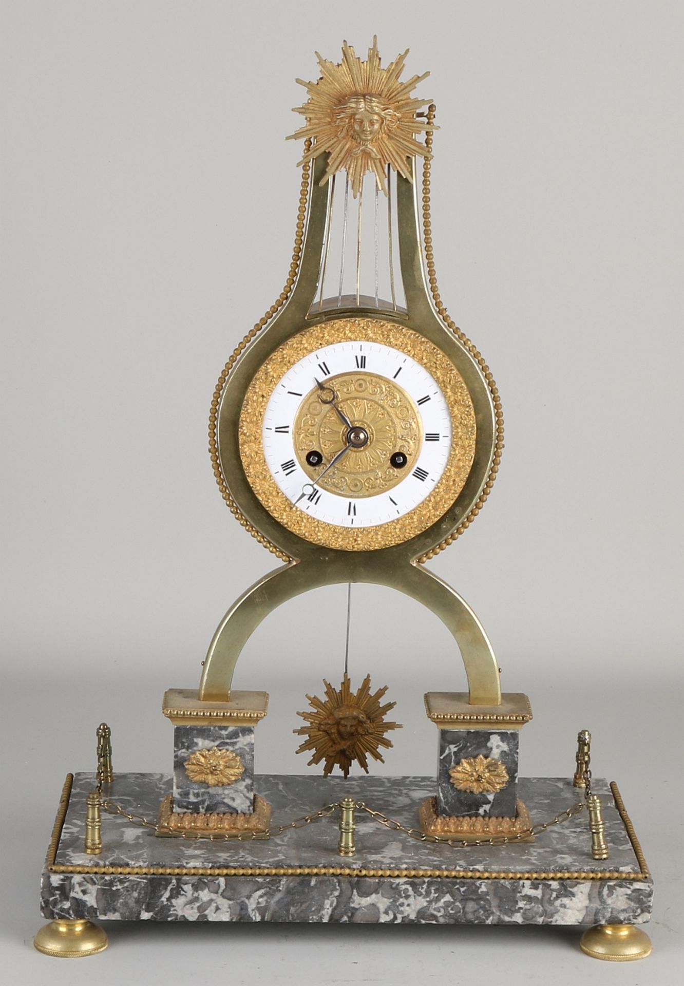 Louis Seize bow pendulum, 1800