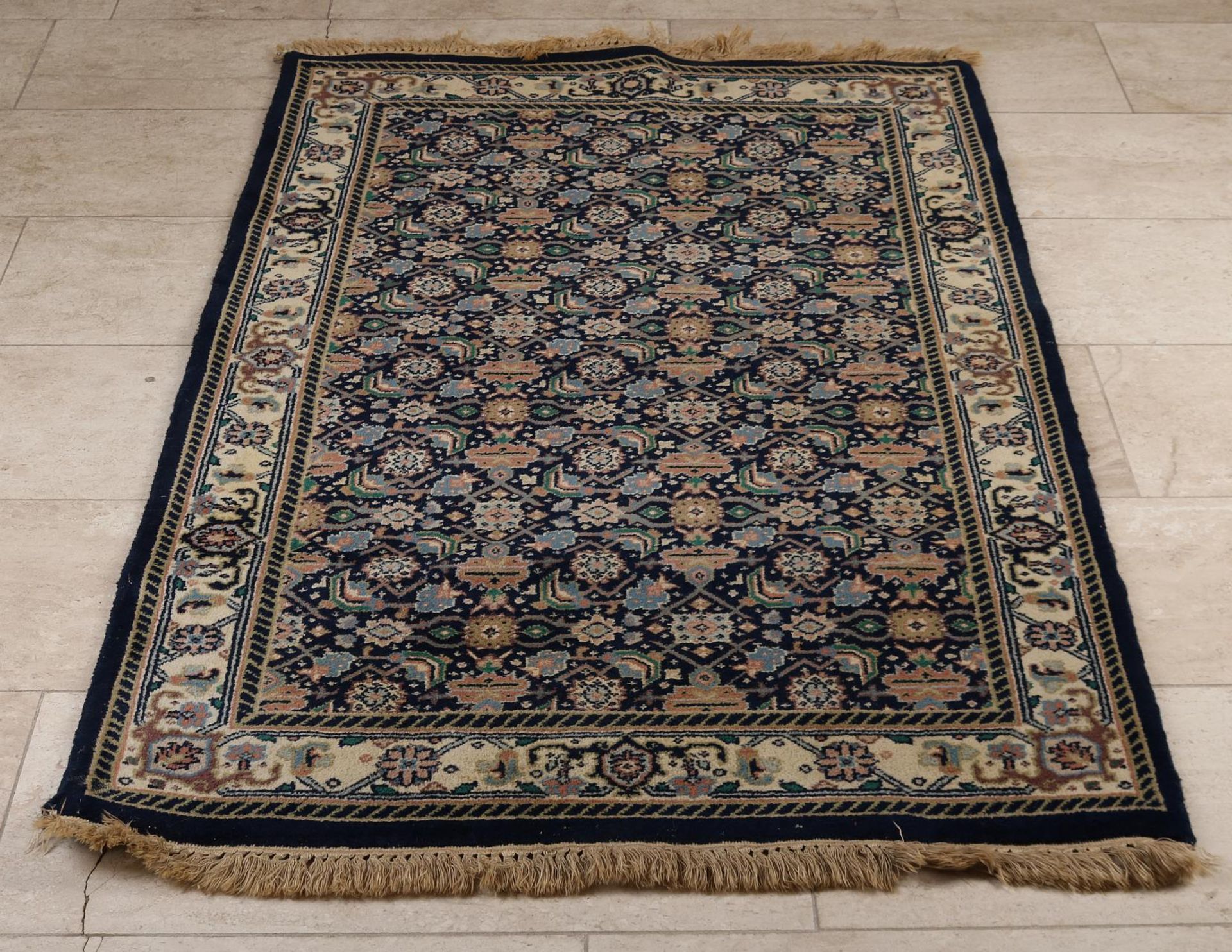 Persian carpet, 158 x 63 cm.