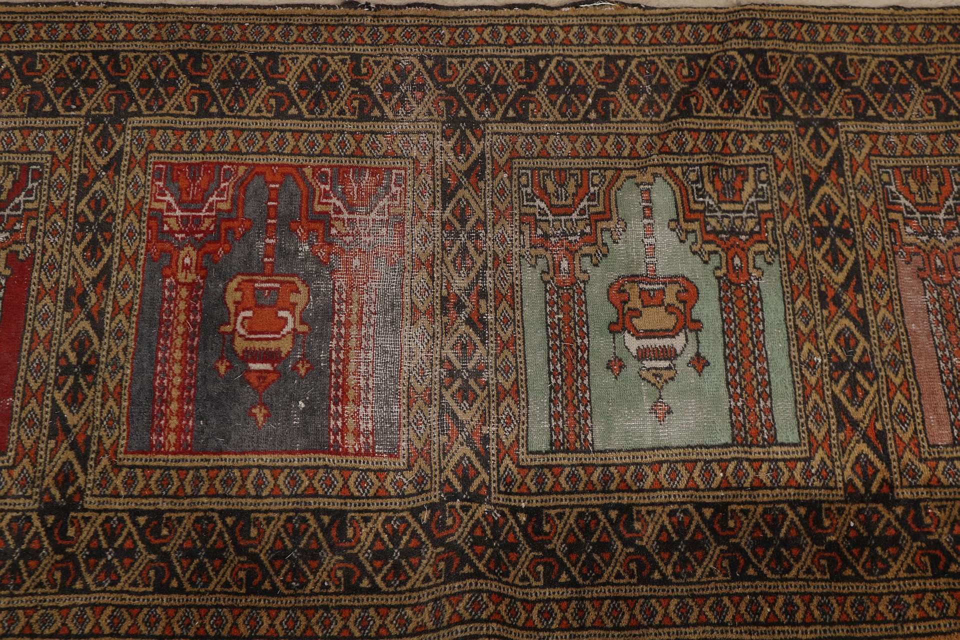 Persian prayer rug, 63 x 200 cm. - Bild 3 aus 5