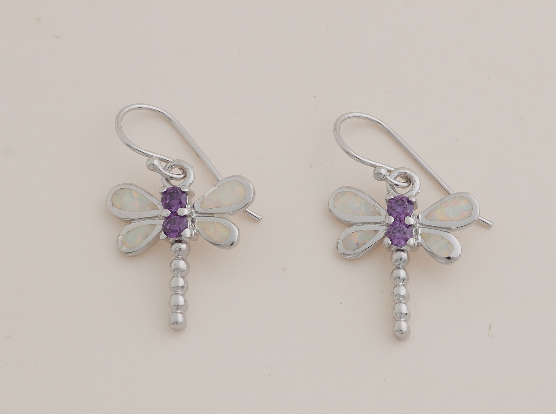 Silver earrings with dragonfly