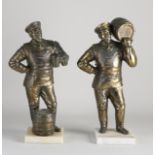 Two antique figures, Figures with beer barrels