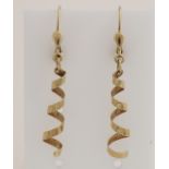 Gold curl earrings