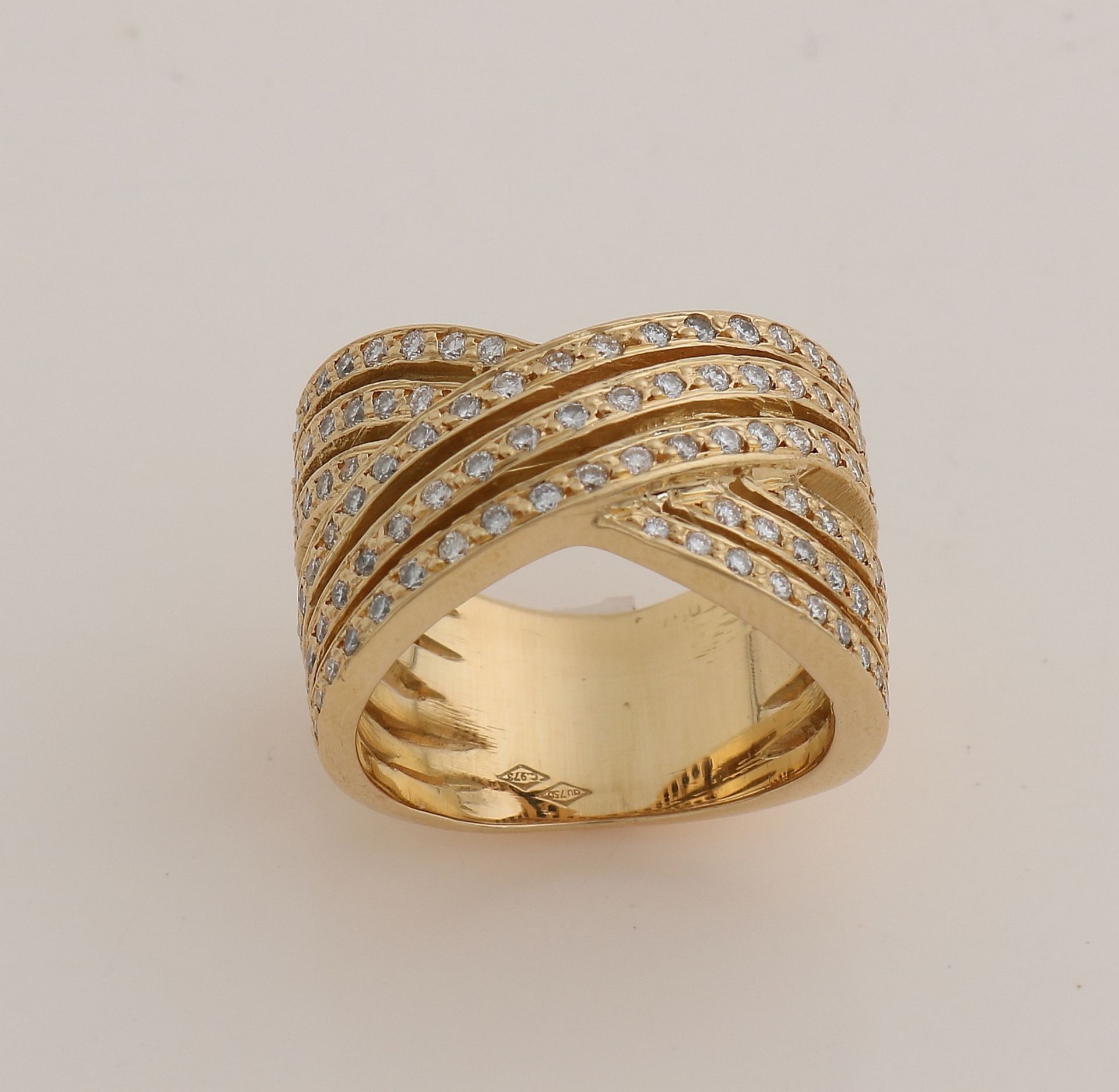 Gold ring with diamond