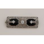Art Deco brooch with diamond