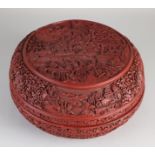 Large Chinese red lacquer box with lid, Ø 28 cm.