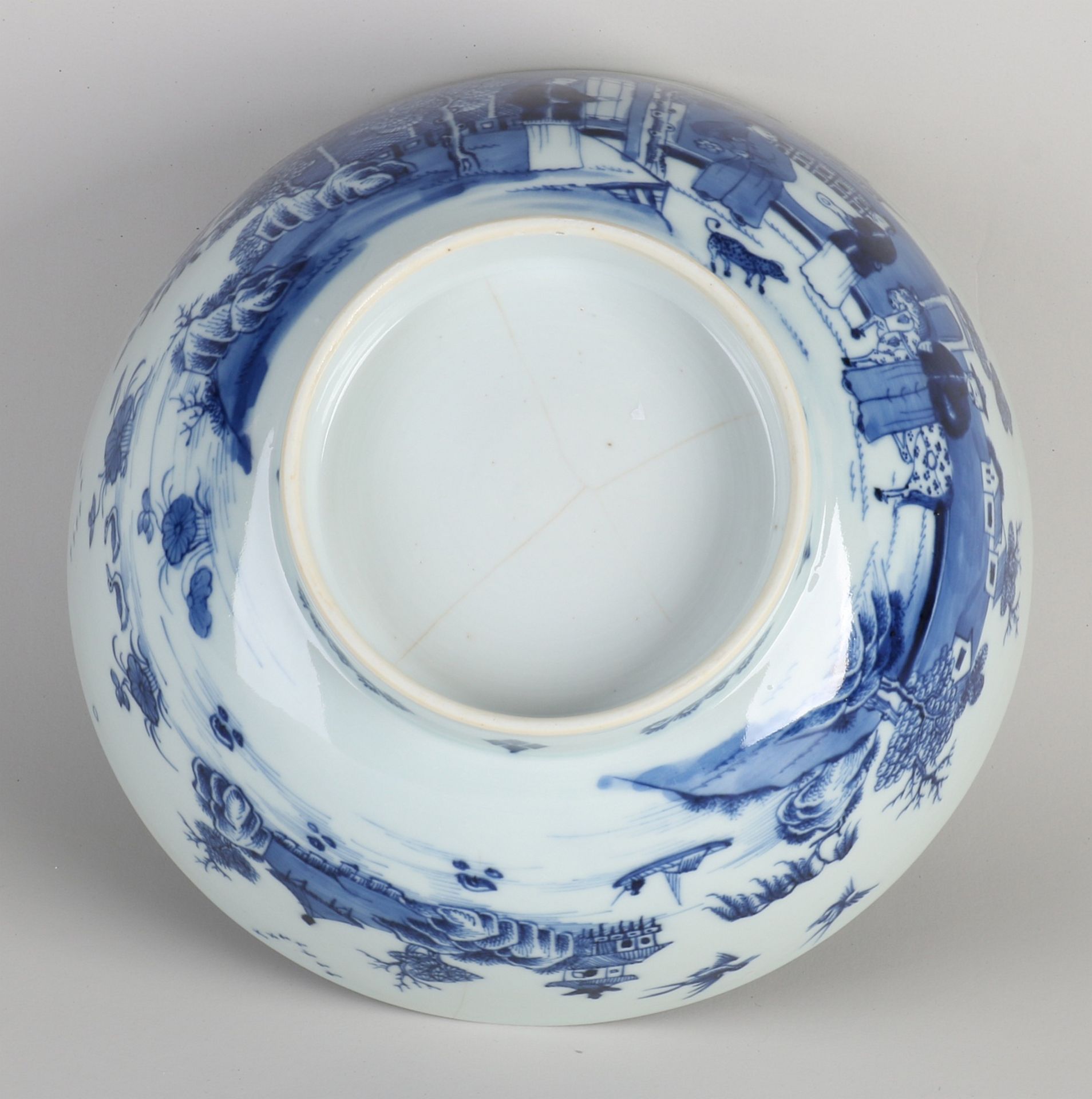 Large Chinese bowl Ø 22.8 cm. - Bild 3 aus 3