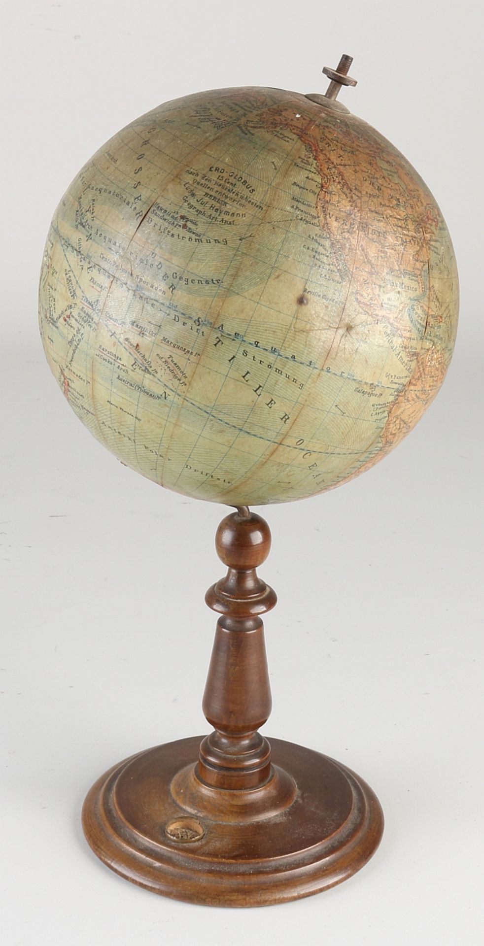 Antique German globe Ø 13 cm.