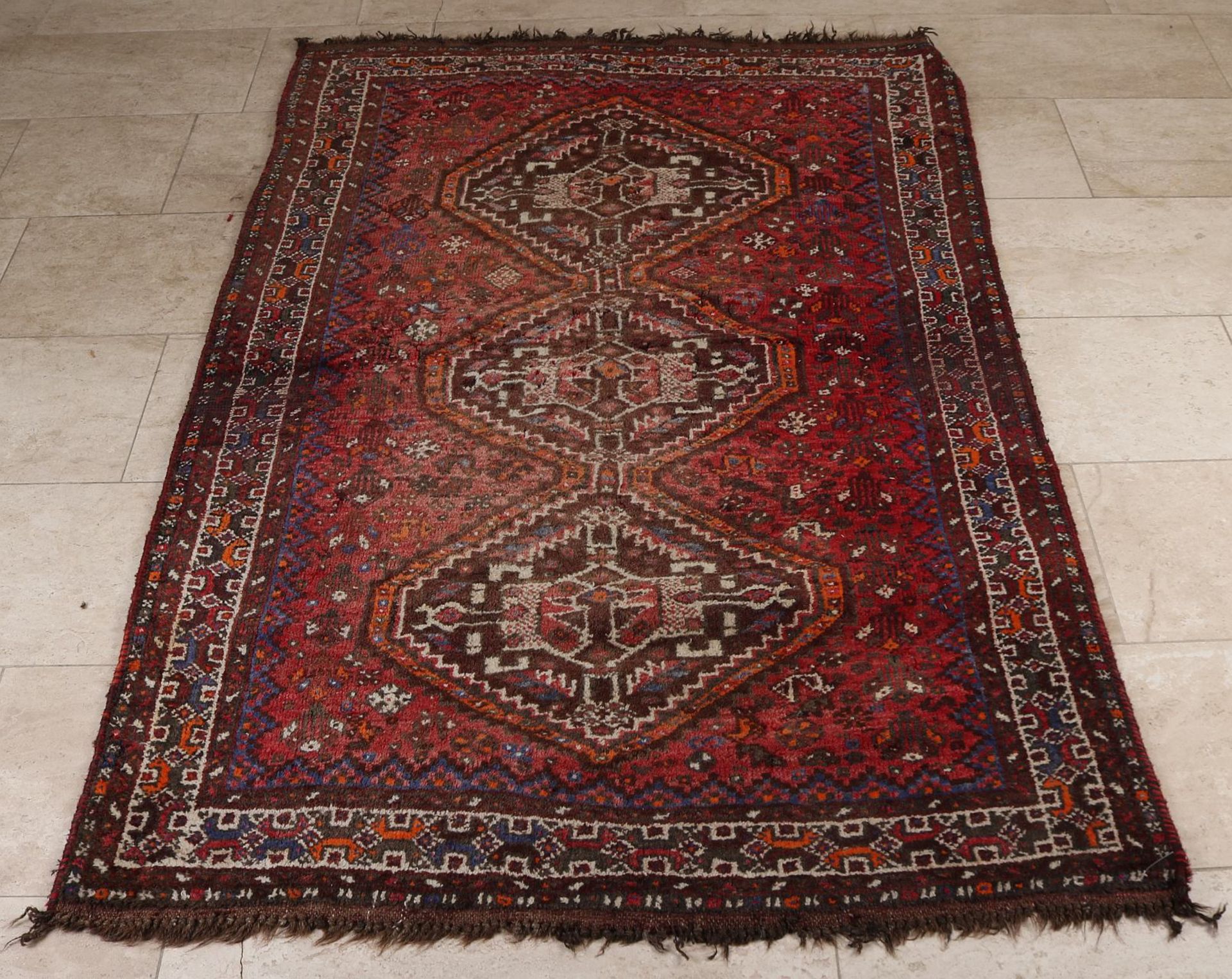 Persian carpet, 180 x 113 cm.