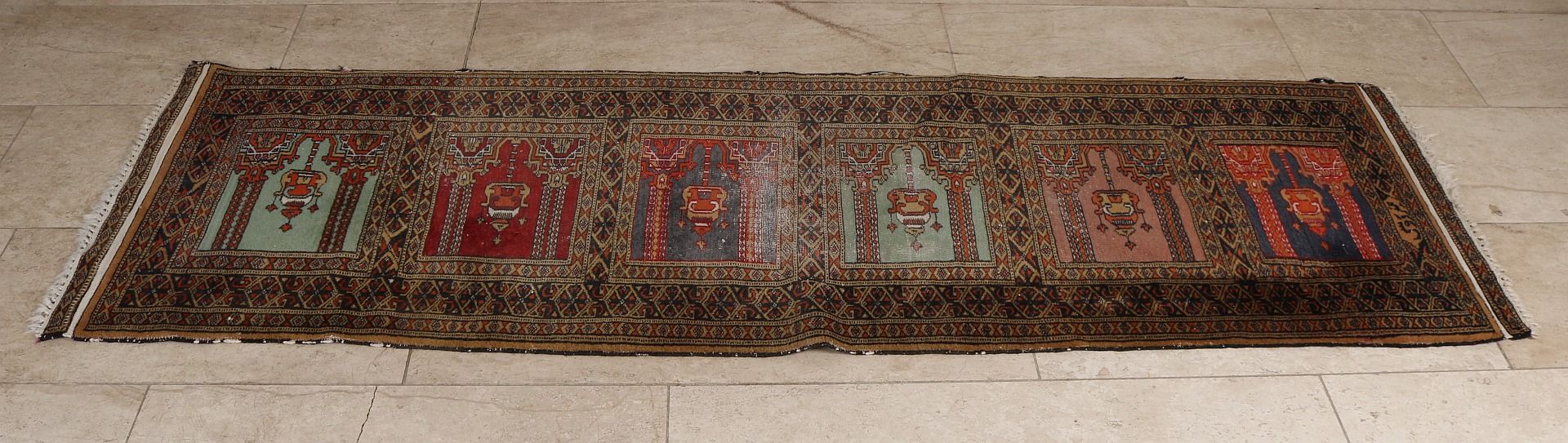 Persian prayer rug, 63 x 200 cm.