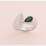 White gold ring with tourmaline and diamond