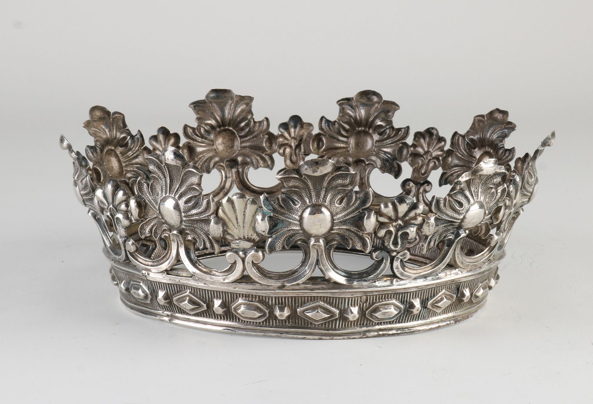 Silver ecclesiastical crown of the Holy Statue