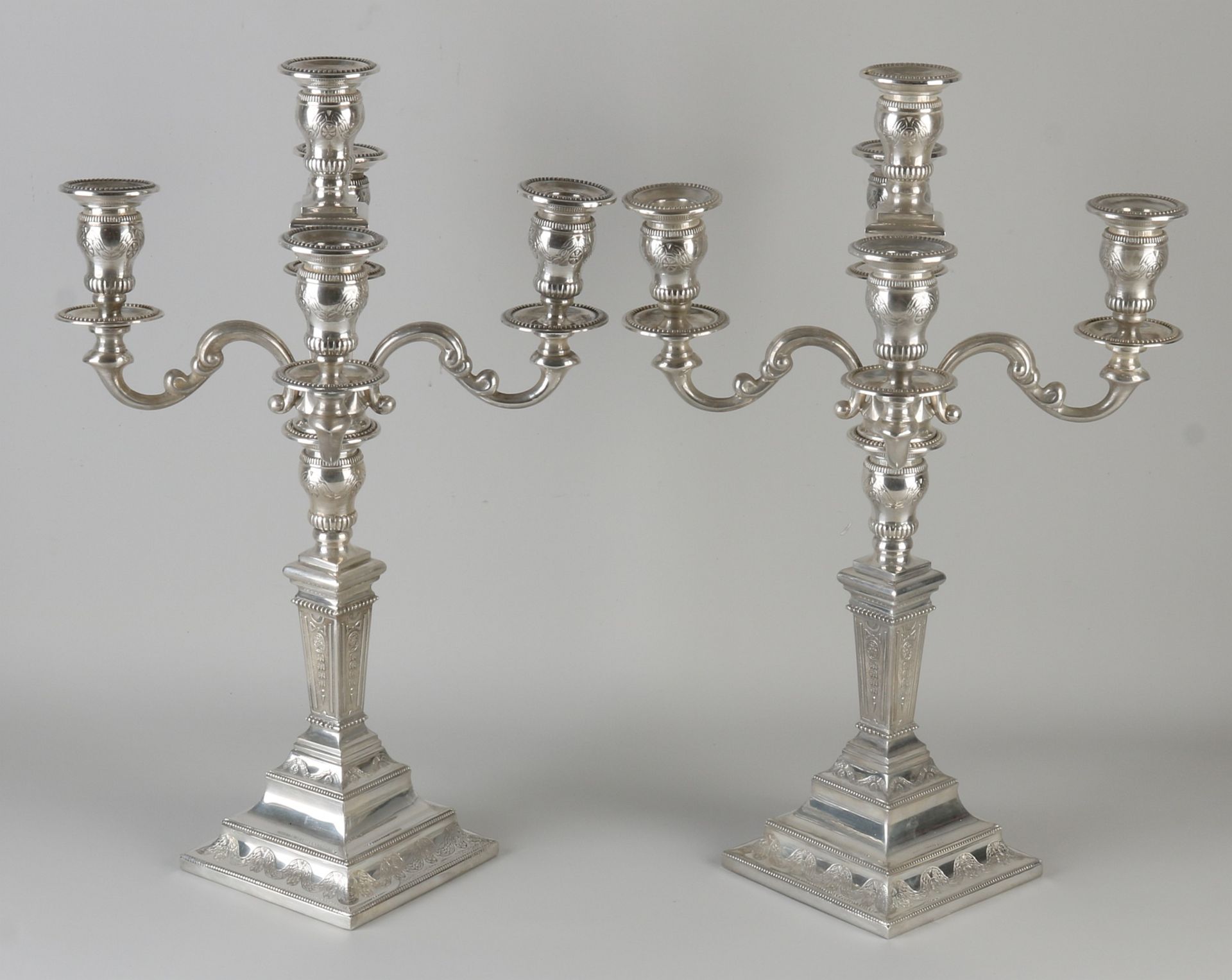 Two silver candlesticks - Bild 2 aus 4