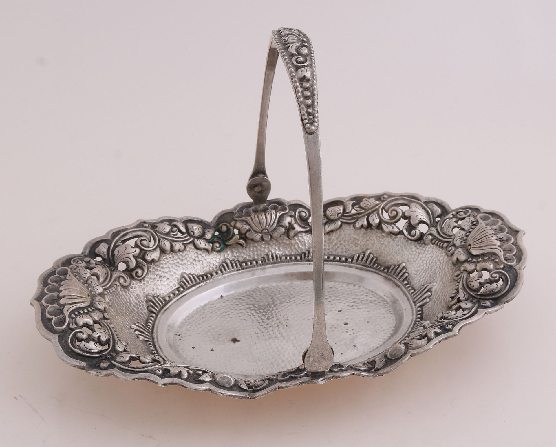 Silver Djokja bonbon dish