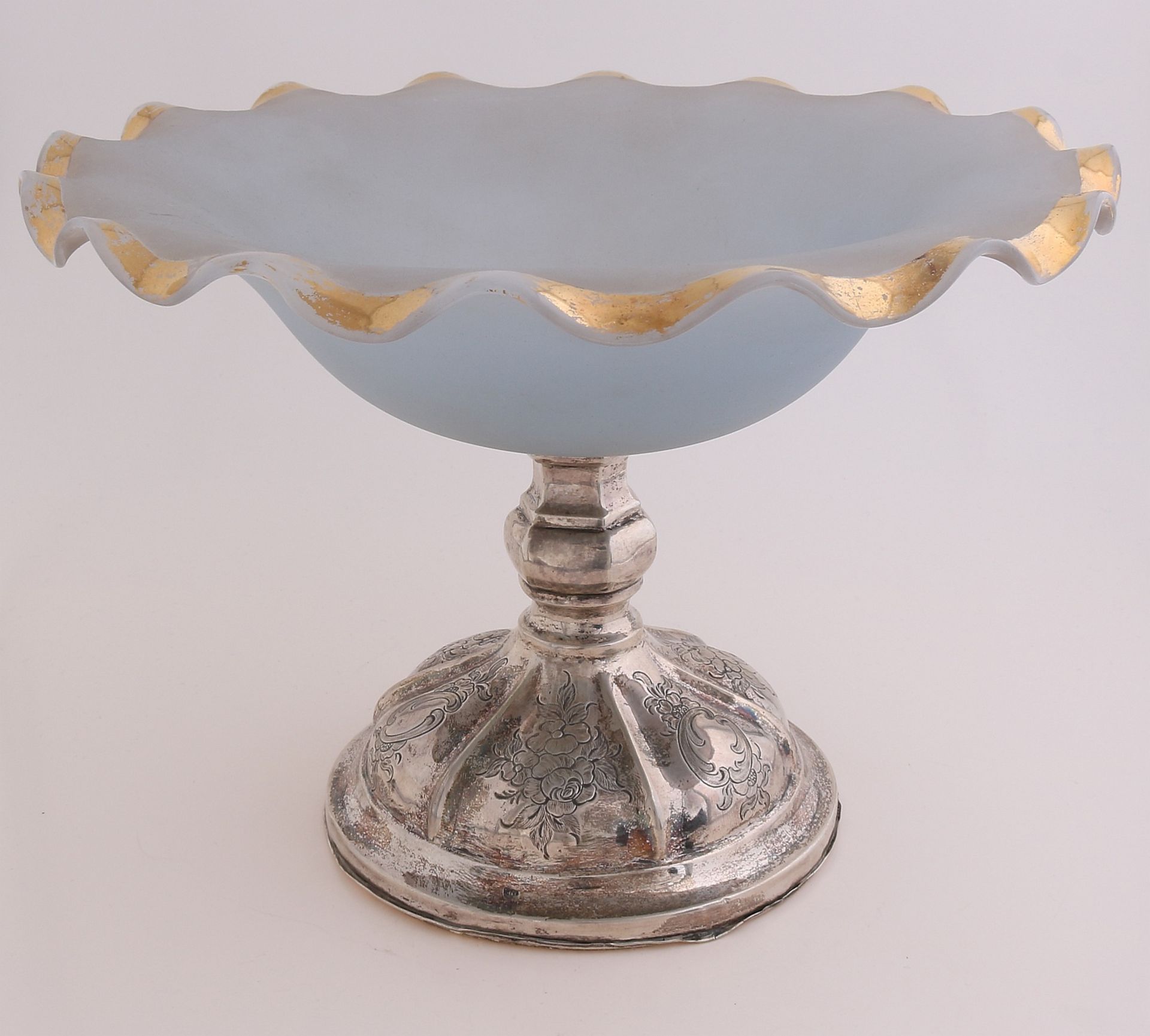 Table bowl with silver base