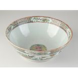 Large Chinese Cantonese bowl Ø 29.5 cm.