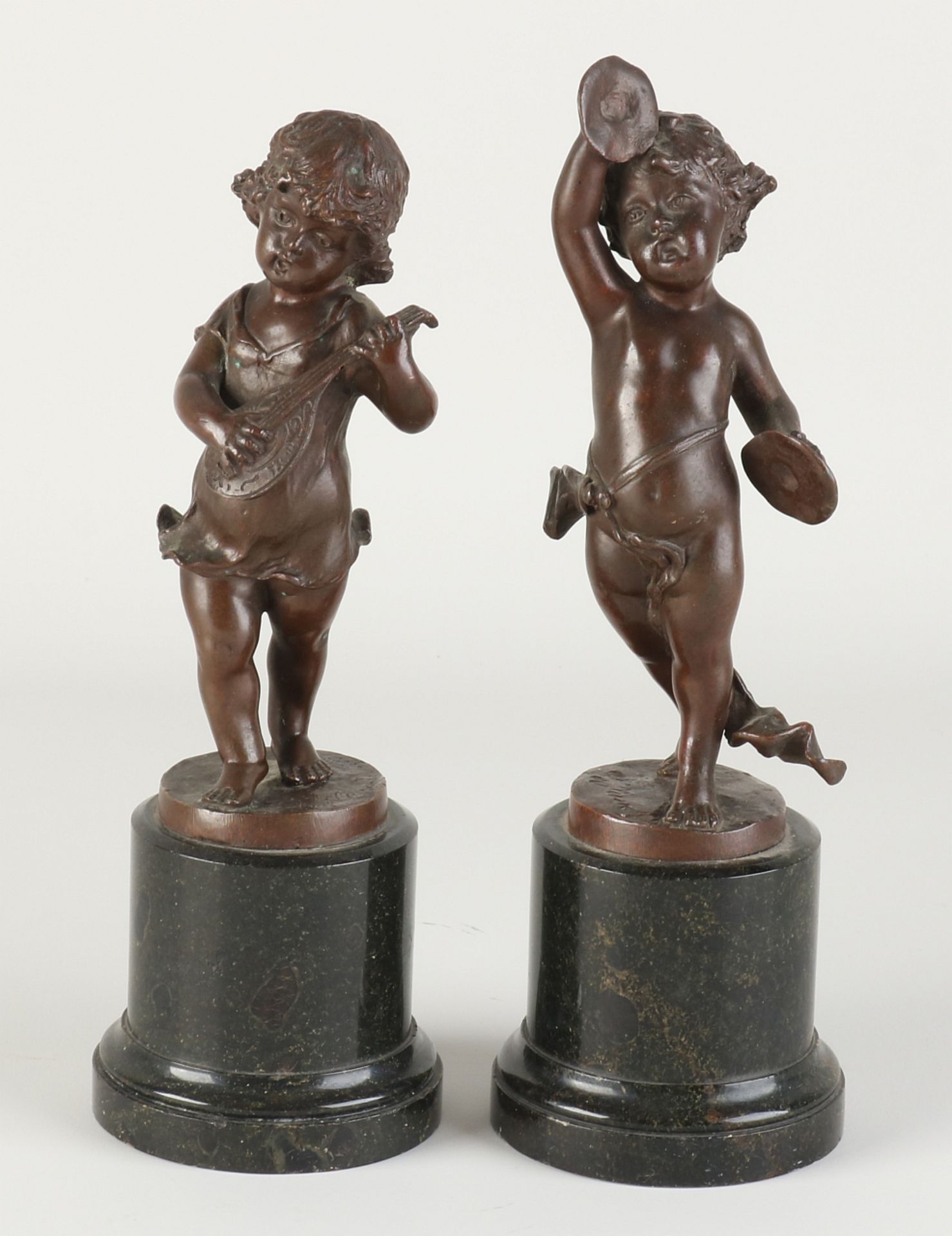 Two antique bronze figures, 1900