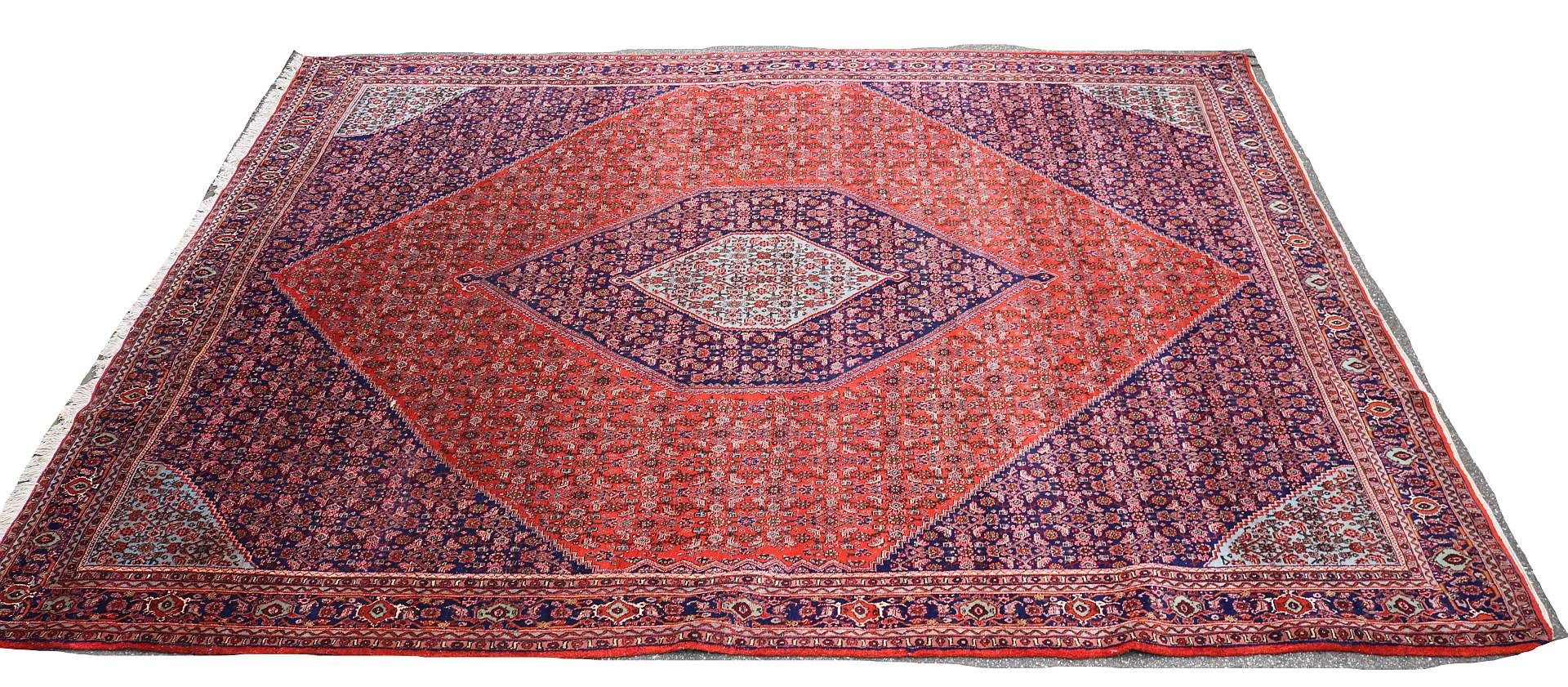 Very large Persian rug, 300 x 400 cm.